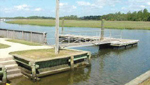 floating docks at Horlbeck Creek accessible from Brickyard Plantation